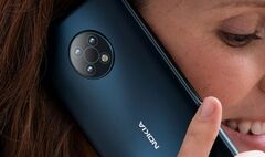 Nokia отказалась от выпуска флагманских смартфонов