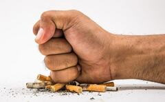 Нарколог посоветовал, как победить тягу к никотину
