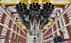 SpaceX получила лицензию на отправку на орбиту американских спутников-шпионов