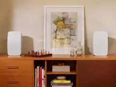 Sonos выпустит колонку, способную передавать звук почти во все стороны. Даже наверх