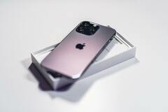 США запретили Apple покупать флеш-память для iPhone у китайцев