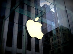 Россия оштрафовала Apple за навязывание фирменного платежного сервиса