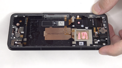 Эксперты оценили ремонтопригодность самого компактного флагманского смартфона на рынке Asus Zenfone 10