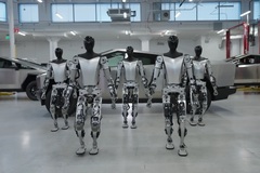 Илон Маск согласился с прогнозом о появлении на Земле 1 млрд роботов к 2040 году