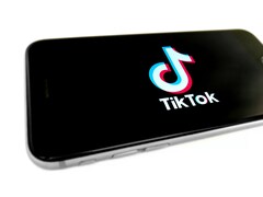 TikTok ввел ограничения для государственных СМИ
