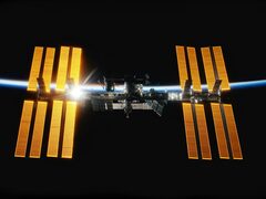 Частные компании хотят от NASA больше мест для их астронавтов на МКС