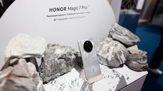 Смартфон с супер-чёткой съёмкой в движении HONOR Magic7 Pro стартует в РФ от 140 тыс рублей