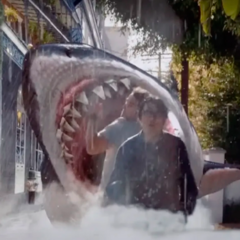 Создатель культовой «Комнаты» Томми Вайсо выпустил трейлер нового фильма «Большая акула». Половину ролика занимает реклама трусов