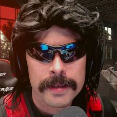 В бывшей студии Dr Disrespect прошли массовые сокращения. Руководитель уверял, что стример нужен только для «торговли лицом»