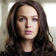 Лара на выход и Крофт на вход. Камилла Ладдингтон попрощалась с фанатами Tomb Raider — главную роль отдали другой актрисе