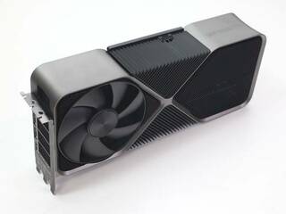 NVIDIA GeForce RTX 4080 уже доступна в магазинах по цене от 1200 долларов