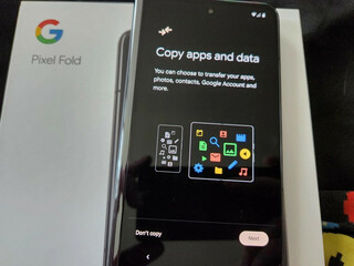 Google отменила некоторые оплаченные в мае предзаказы на складной смартфон Pixel Fold