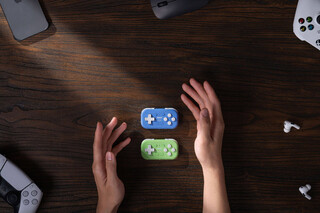 8BitDo выпустила игровой контроллер Micro Bluetooth размером с брелок с 16 кнопками