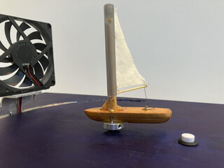 Настольное устройство на Arduino обучает студентов основам парусного спорта перед тем, как сесть на борт настоящей лодки
