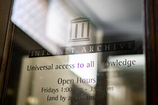 «Архив Интернета» удалит полмиллиона книг по требованию издателей