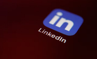 LinkedIn обвиняют в передаче личных сообщений Premium-клиентов третьей стороне для обучения ИИ