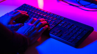 В 2024 году на одну российскую компанию в среднем приходилось 50 DDoS-атак