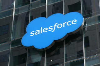 Salesforce инвестирует $1 миллиард в Сингапур для развития ИИ-технологий