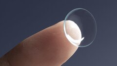 Как выглядит самая тонкая линза в мире
