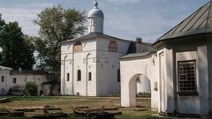 Археологи и физики-ядерщики изучили тысячелетний новгородский клад: что известно