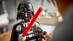 LEGO представила «гигантскую» мини-фигурку Дарта Вейдера
