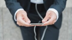 Как создать стикеры в мессенджере МАКС: пошаговая инструкция со скриншотами