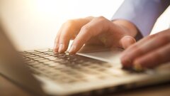 В правительстве России опровергли запрет иностранных нейросетей