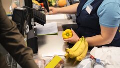 Бумажные чеки — пережиток прошлого: 58% покупателей их не берут на кассе