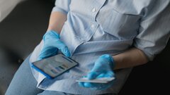 Смартфоны врачей оказались смертельно опасны