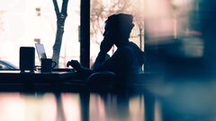 «Обслуживание вашего номера прекращается»: как работает хитрая схема обмана с «угоном» аккаунта на Госуслугах