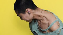 Представлены Nothing ear (3a) — доступные наушники с умной фишкой