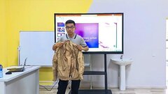Студент сделал «электрическую» одежду для полицейских