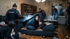 Россиянин 8 лет прятался от полиции в диване и зарабатывал на играх