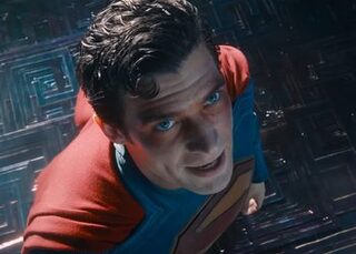 Бизнесмен против мигранта: Представлен новый трейлер фильма «Супермен»
