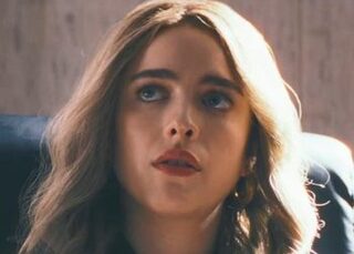 Глен Пауэлл убирает семь богатых родственников в трейлере фильма 