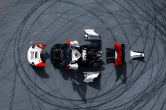 800 л.с. и 380 км/ч. Российский суперкар Rossa показали на живых фото