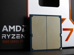 Новый король игровых процессоров. Ryzen 7 9850X3D впервые сфотографировали целиком и без крышки