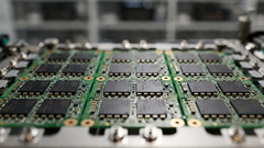 Память MLC NAND постепенно  уходит с рынка. В этом году производство снизится почти вдвое