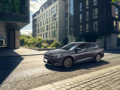 Продажи «Москвич 6» в Петербурге остановлены: модель исчезла из автосалонов