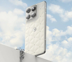 Pro и Air в одном устройстве — ультратонкий флагман с 8K-видео, 100-кратным зумом и IP68/IP69 Moto X70 Air Pro предстал в новом цвете