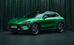 Xiaomi — топ. В Китае назвали самые качественные кроссоверы: Xiaomi YU7 на первом месте, BMW X5 — на 30-м, а Toyota RAV4 — на 38-м