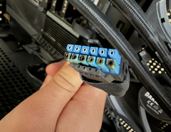 Не только GeForce RTX 5090 и RTX 5080 горят и плавятся: зафиксирован новый случай оплавления разъема Radeon RX 9070 XT