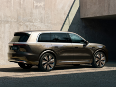 Флагман Li Auto выходит на новый уровень: представлен совершенно новый Li Auto L9 Livis с «антифизикой», передовым шасси и двухцветным кузовом