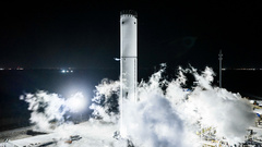 SpaceX показала Super Heavy нового поколения вблизи и подтвердила успешное завершение испытаний ускорителя