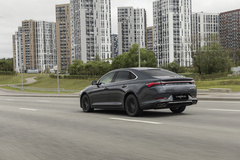 В России представлен новый бизнес-седан Geely Preface, объявлена цена