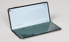 Задолго до выхода iPhone Fold: стало известно, насколько успешным оказался Huawei Mate X7