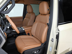 С дизайном Land Cruiser, гибридной системой на 455 л.с., продвинутым автопилотом и ИИ — всего 197 тыс. юней (2,3 млн рублей). Представлен внедорожник iCAR V27, он приедет в Россию