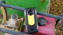 20 000 мАч, быстрая зарядка, мощный фонарик, яркий экран, IP69K и MIL-STD-810H, недорого. Представлен неубиваемый смартфон Ulefone RugKing 5 Pro удивил ценой и возможностями