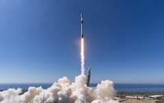 Одна и та же ступень Falcon 9 полетела уже в 27-й раз — и снова успешно села. SpaceX запустила 29 спутников Starlink