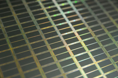 Эта технология позволит уменьшить транзисторы в чипах на порядок. Норвежский стартап Lace Lithography получил 40 млн долларов инвестиций